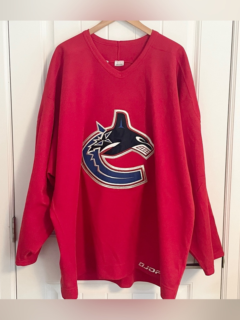 Authentic Jofa Vancouver Canucks West Coast Express Practice Red Jersey Size 58